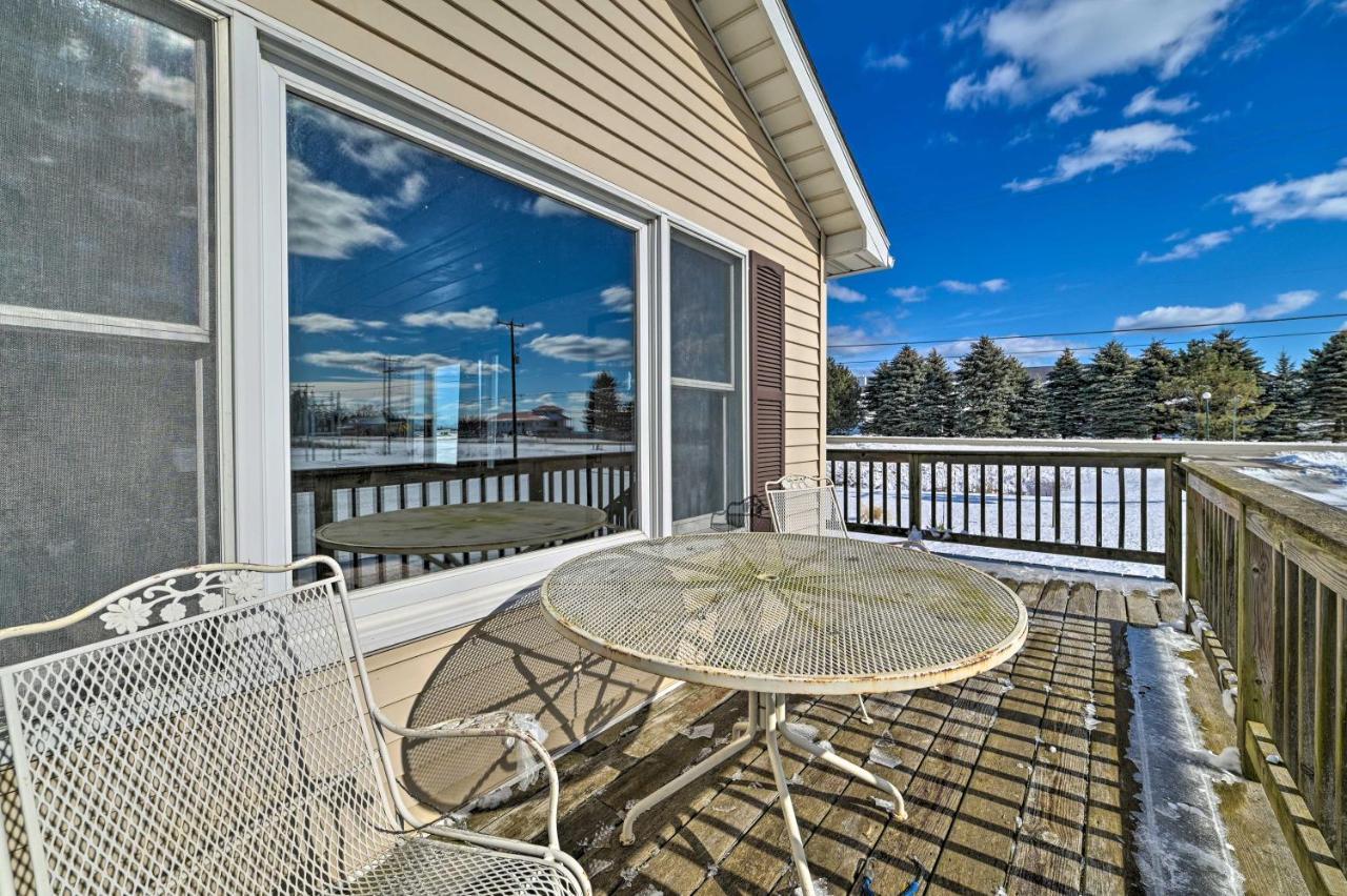 Cozy Tawas City Home With Views Of Lake Huron! Экстерьер фото
