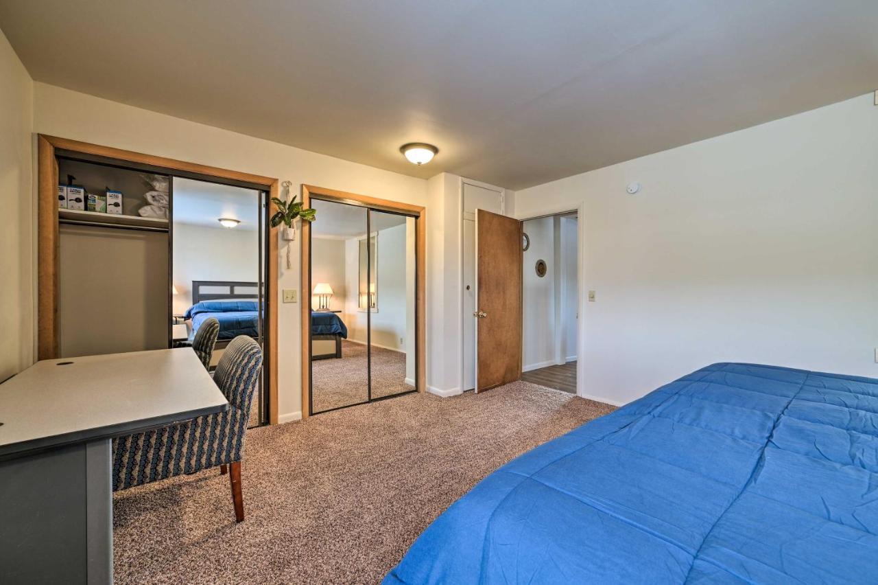 Cozy Tawas City Home With Views Of Lake Huron! Экстерьер фото
